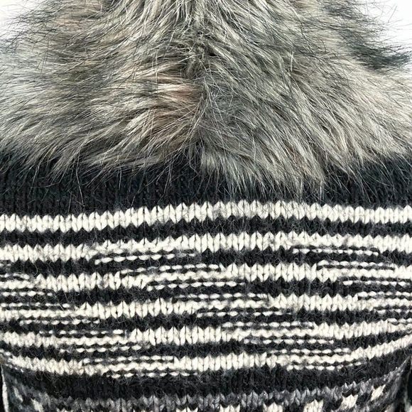 Express (Removable) Faux Fur Collar Sweater Coat - Geometric Stripe - S - Picture 5 of 7